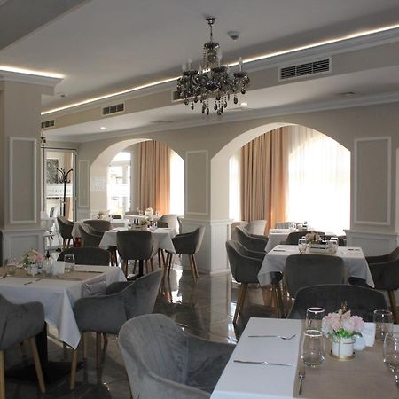 Vemara City Boutique Hotel-Free Parking Varna Dış mekan fotoğraf
