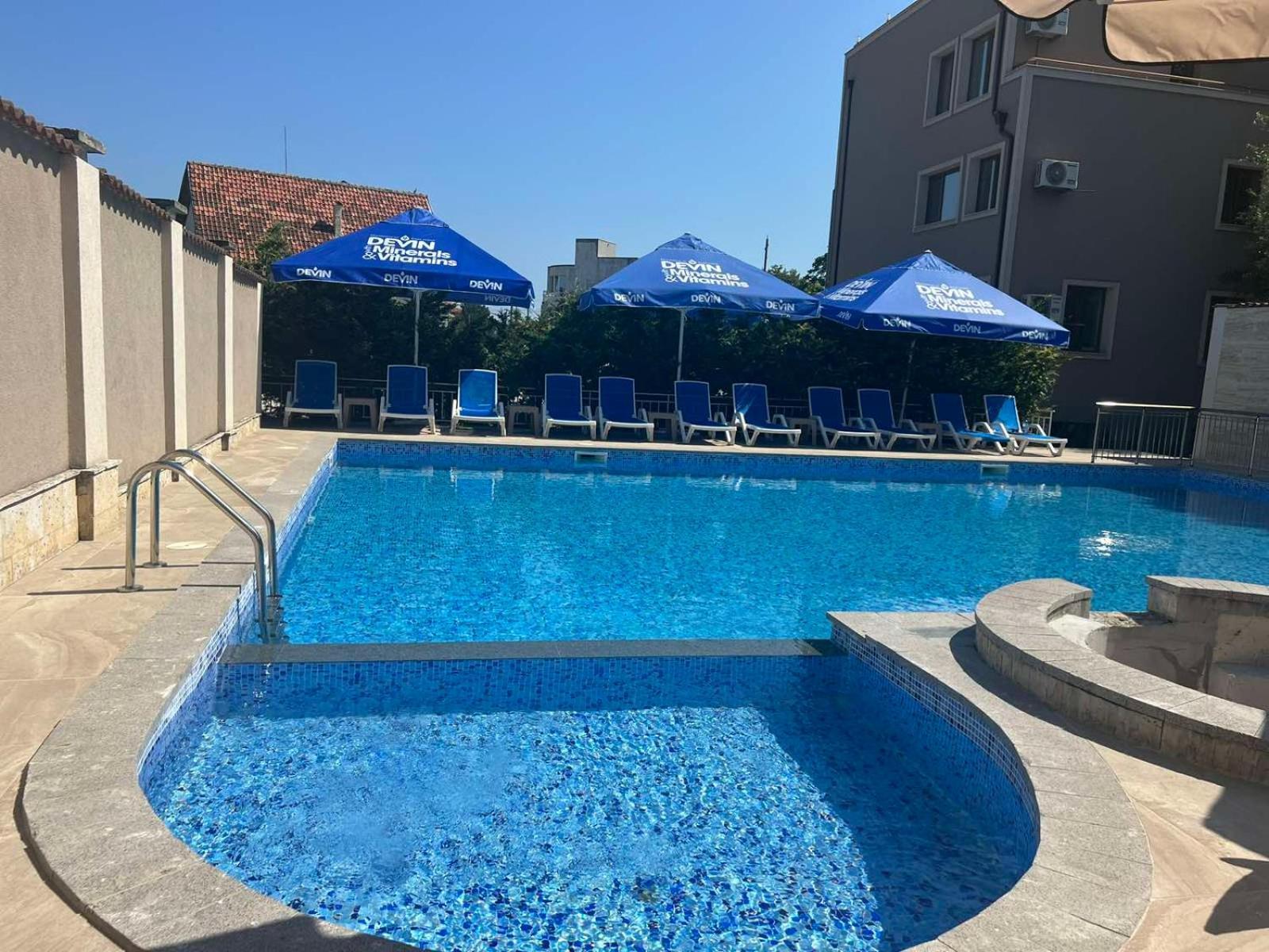 Vemara City Boutique Hotel-Free Parking Varna Dış mekan fotoğraf