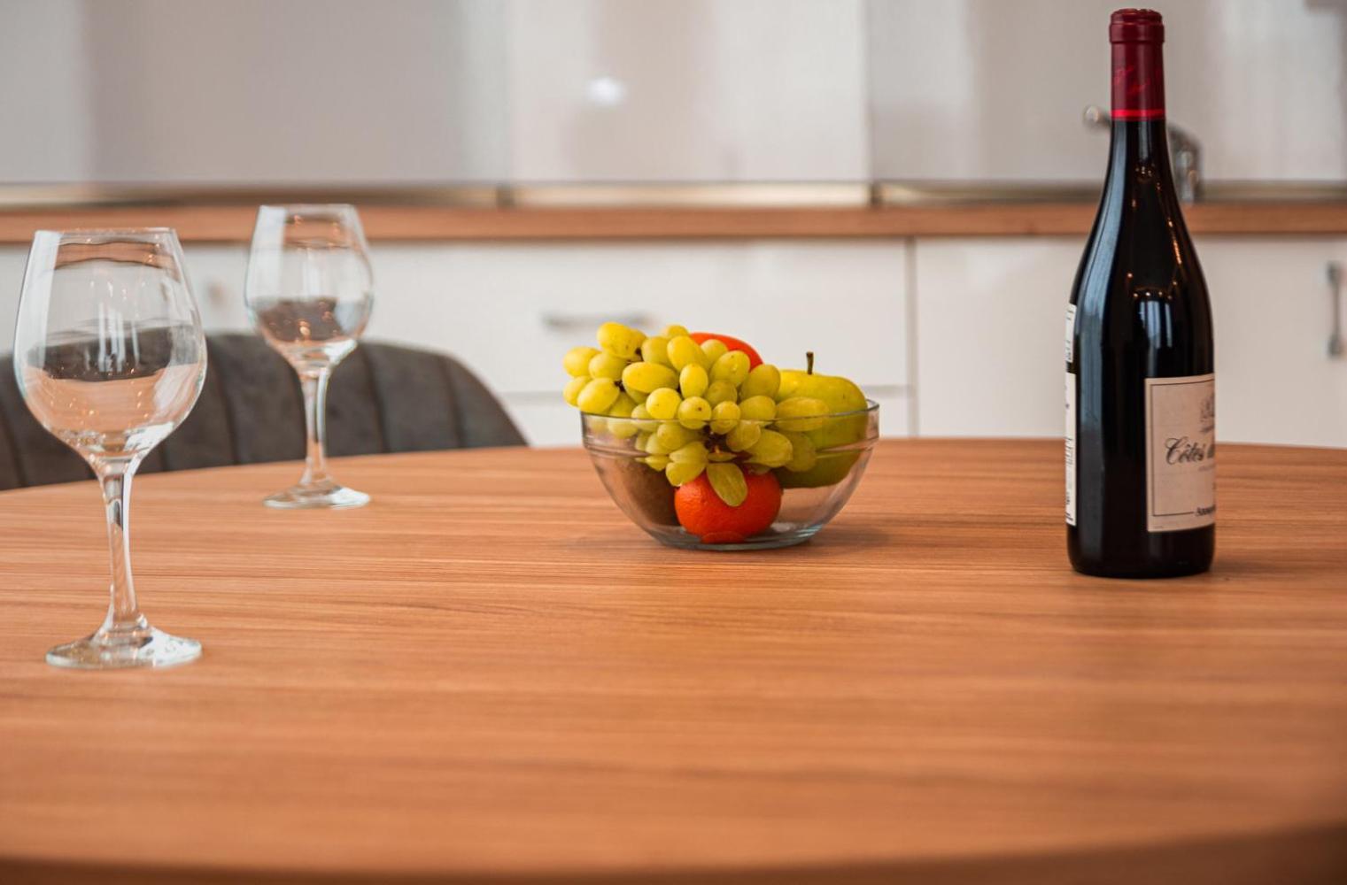 Vemara City Boutique Hotel-Free Parking Varna Dış mekan fotoğraf
