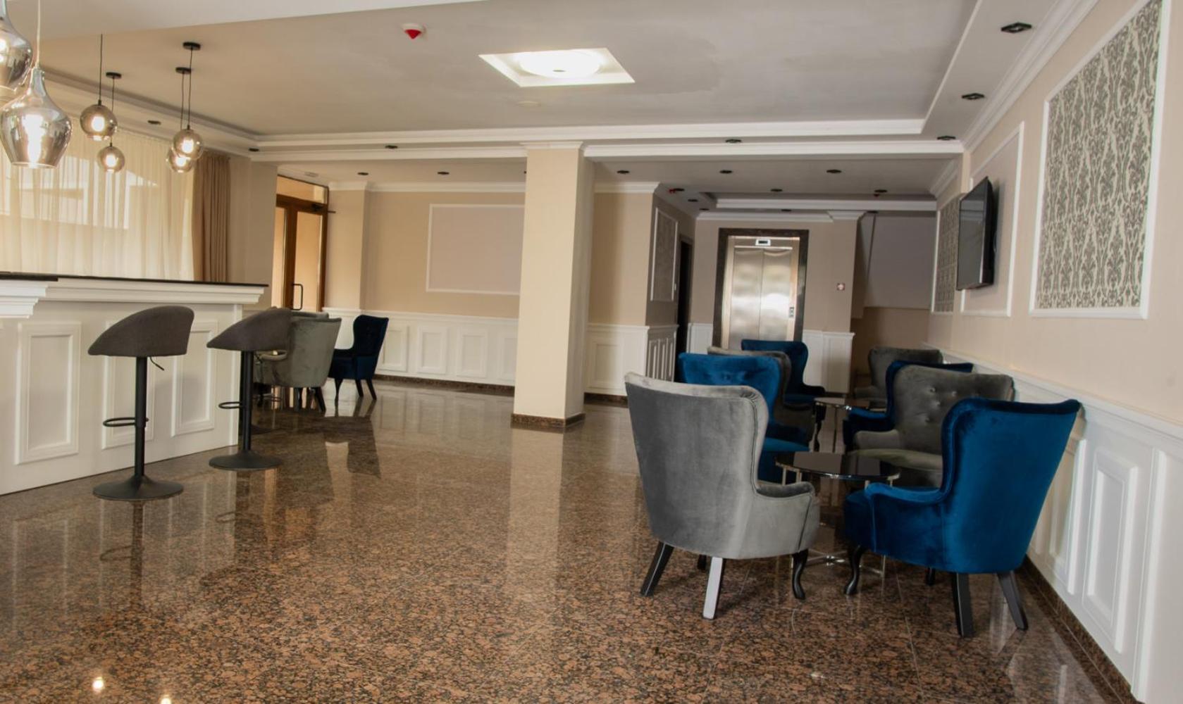 Vemara City Boutique Hotel-Free Parking Varna Dış mekan fotoğraf